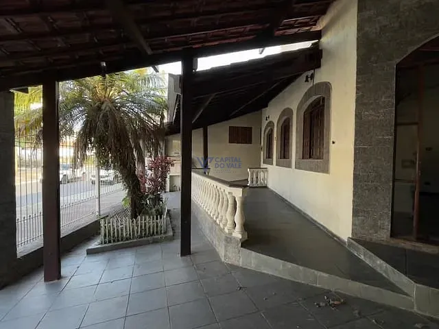 Sobrado com 267m² 3 quartos e 3 banheiros, à venda, no bairro Jardim das Indústrias em São José dos Campos