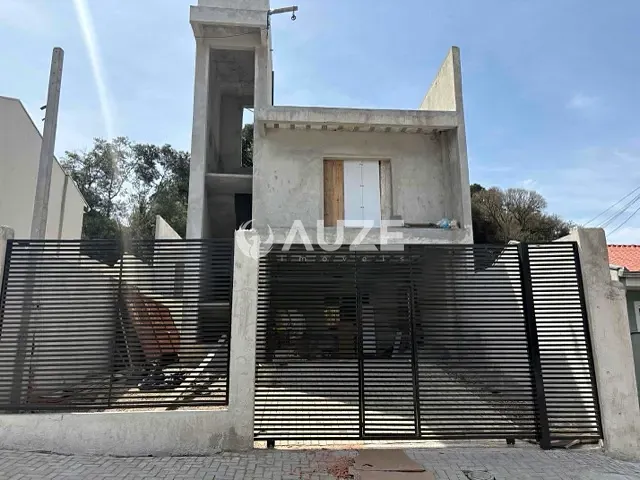 Sobrado com 169m² 3 quartos e 3 banheiros, à venda, no bairro Campo Comprido em Curitiba
