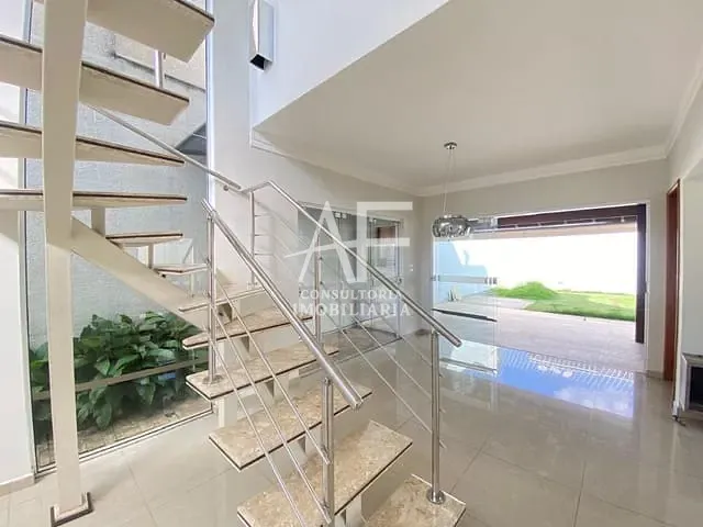 Sobrado com 250m² 3 quartos e 3 banheiros, à venda, no bairro Jardim Hípica Pinheiro em Taubaté