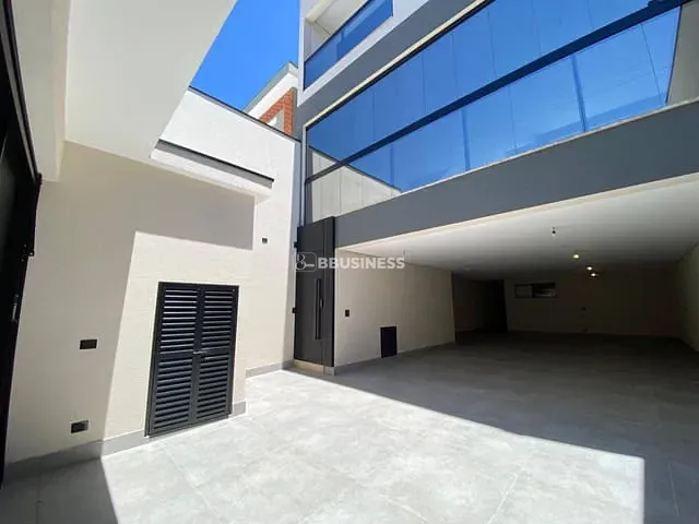 Sobrado com 420m² 3 quartos e 7 banheiros, à venda, no bairro Olímpico em São Caetano do Sul