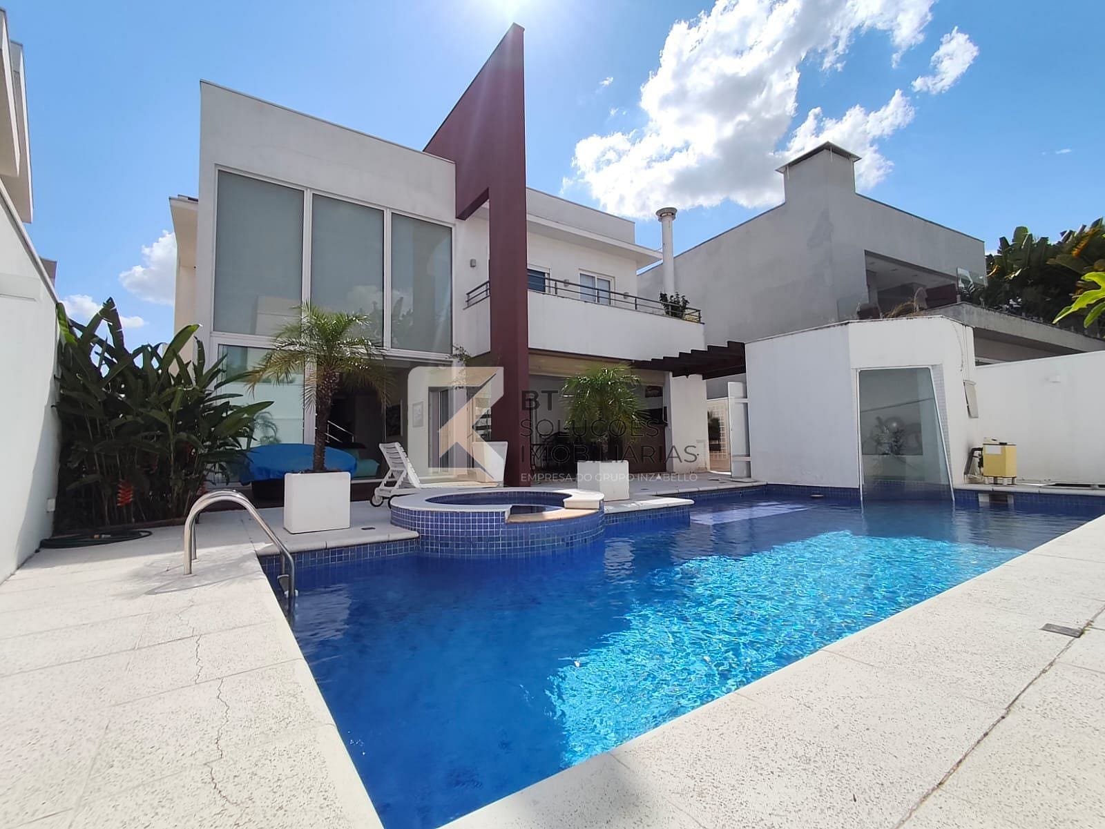 Sobrado, 3 quartos, 435 m² - Foto 1