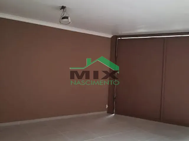Casa com 250m² 4 quartos e 1 banheiro, à venda, no bairro Taboão em São Bernardo do Campo