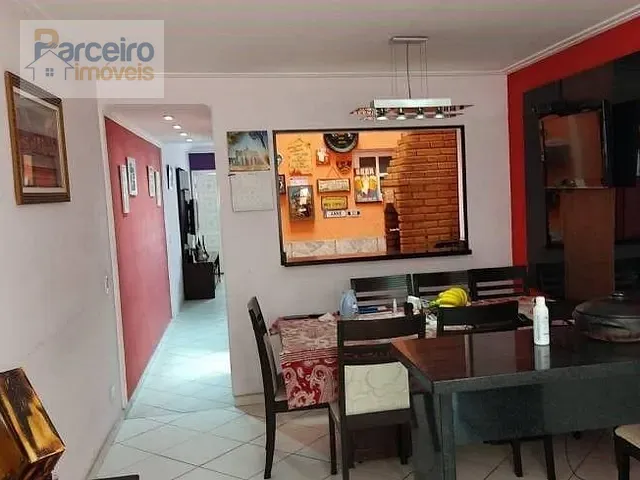 Casa 3 quartos e 2 banheiros, à venda, no bairro Vila Ré em São Paulo