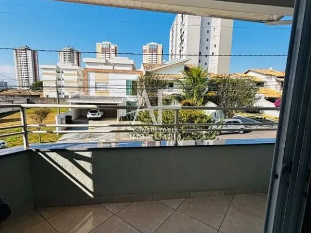 Sobrado com 300m² 4 quartos e 5 banheiros, à venda, no bairro Esplanada Independência em Taubaté