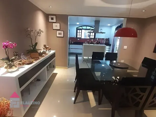 Sobrado com 250m² 3 quartos e 4 banheiros, à venda, no bairro Jardim Monte Azul em São Paulo