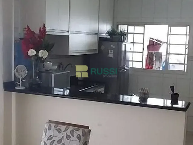 Sobrado com 125m² 3 quartos e 3 banheiros, à venda, no bairro Parque Industrial em São José dos Campos