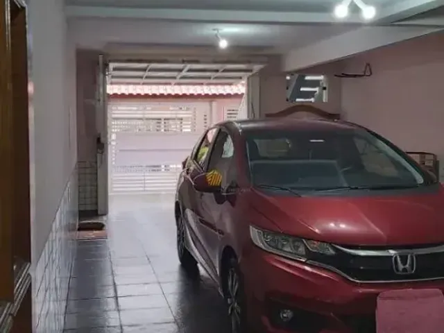 Sobrado 3 quartos e 5 banheiros, para alugar, no bairro Vila Scarpelli em Santo André