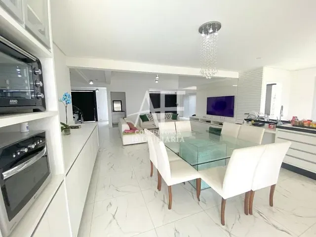 Sobrado com 540m², à venda, no bairro Condomínio Portal do Sol em Tremembé