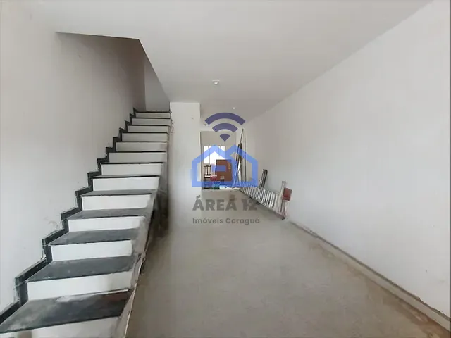 Sobrado com 150m² 2 quartos e 3 banheiros, à venda, no bairro Massaguaçu em Caraguatatuba