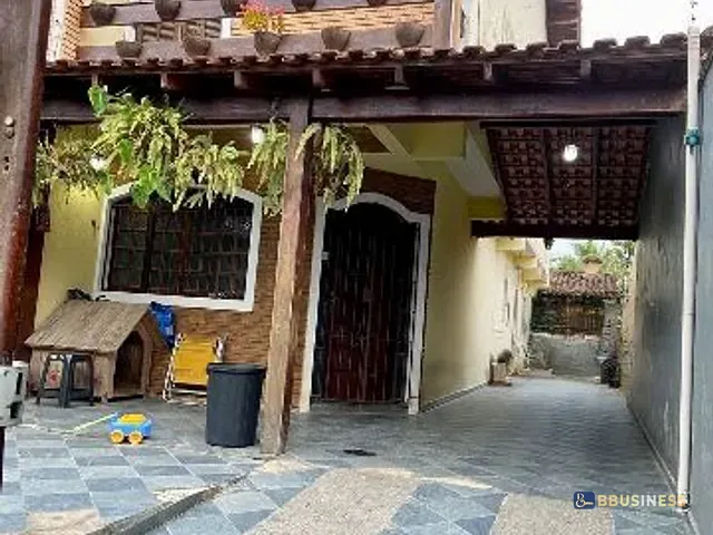 Sobrado 4 quartos e 2 banheiros, à venda, no bairro Vista Linda em Bertioga