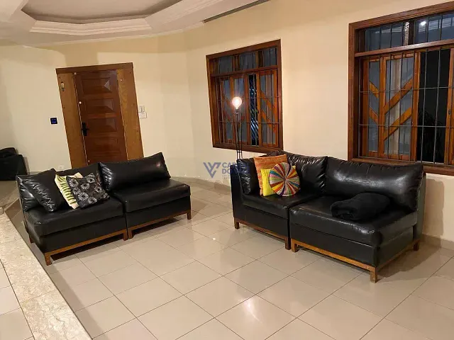 Sobrado com 425m² 3 quartos e 5 banheiros, à venda, no bairro Jardim Alvorada em São José dos Campos