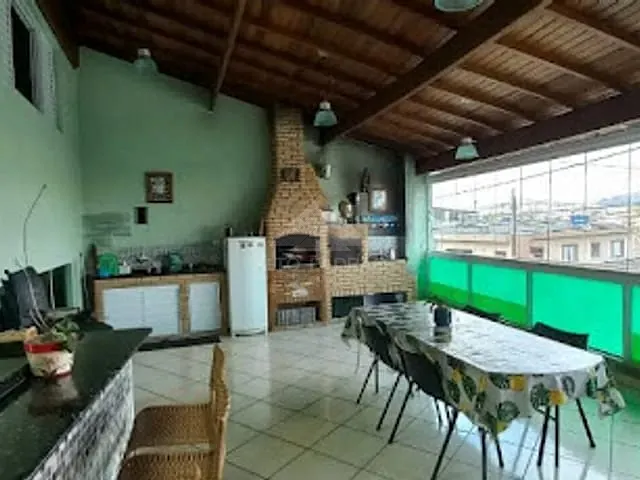 Sobrado com 142m² 2 quartos e 2 banheiros, à venda, no bairro Parque Boa Esperança em Mauá
