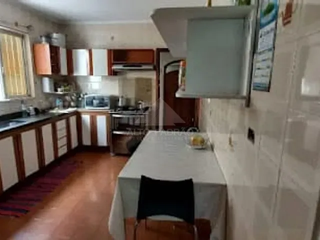 Sobrado com 142m² 2 quartos e 2 banheiros, à venda, no bairro Parque Boa Esperança em Mauá