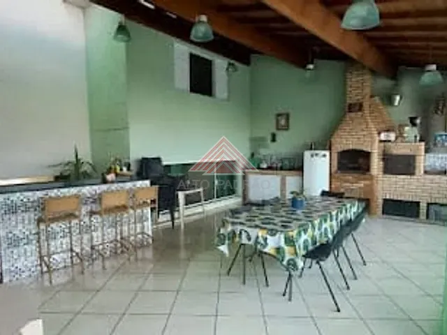 Sobrado com 142m² 2 quartos e 2 banheiros, à venda, no bairro Parque Boa Esperança em Mauá