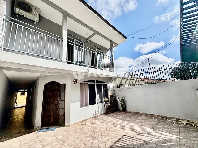Sobrado com 124m² 3 quartos e 3 banheiros, à venda, no bairro Uberaba em Curitiba