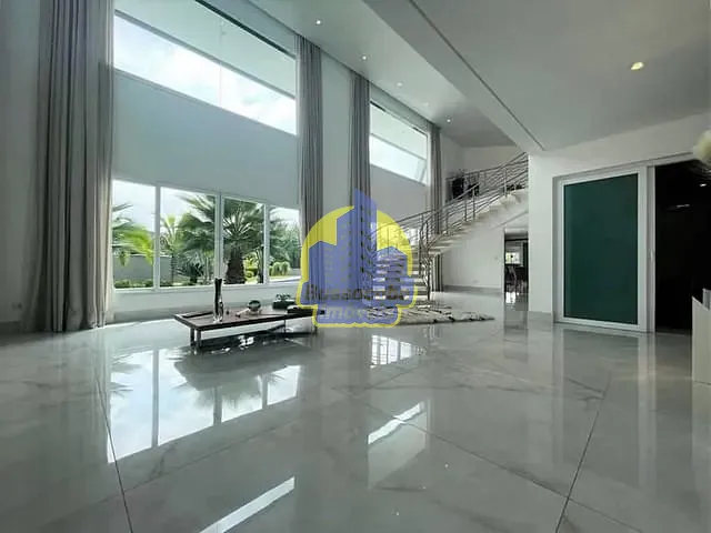 Sobrado com 1145m² 4 quartos e 5 banheiros, à venda, no bairro Jardim São Paulo II em Cotia