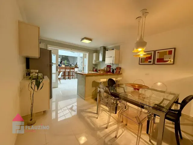 Sobrado com 187m² 4 quartos e 5 banheiros, à venda, no bairro Jardim Santa Efigênia em São Paulo