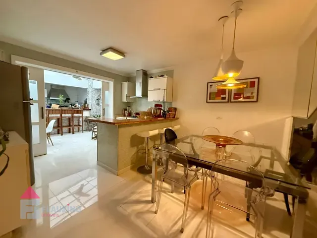 Sobrado com 187m² 4 quartos e 5 banheiros, à venda, no bairro Jardim Santa Efigênia em São Paulo