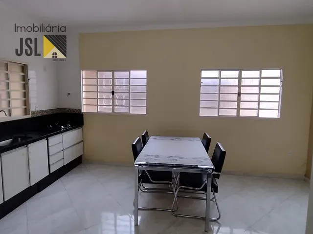 Sobrado com 200m² 3 quartos e 2 banheiros, à venda, no bairro Parque Residencial Santo André em Caçapava
