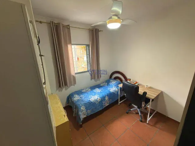 Sobrado com 159m² 4 quartos e 2 banheiros, à venda, no bairro Conjunto Trinta e Um de Março em São José dos Campos