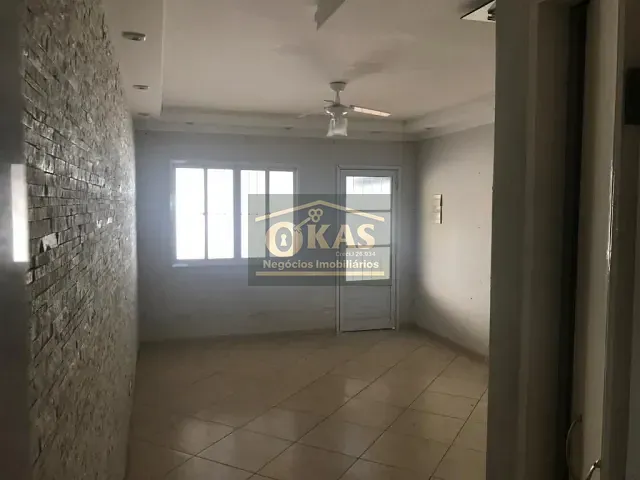 Sobrado com 90m² 2 quartos e 2 banheiros, à venda, no bairro Vila Perracini em Poá