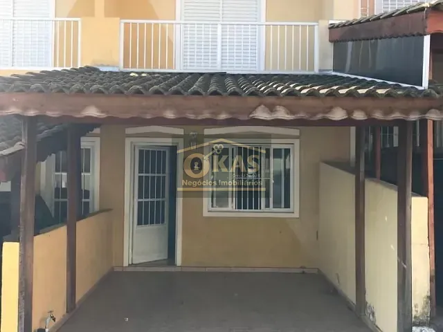 Sobrado com 90m² 2 quartos e 2 banheiros, à venda, no bairro Vila Perracini em Poá