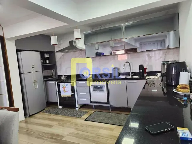Sobrado com 230m² 3 quartos e 3 banheiros, à venda, no bairro Vila Suissa em Mogi das Cruzes
