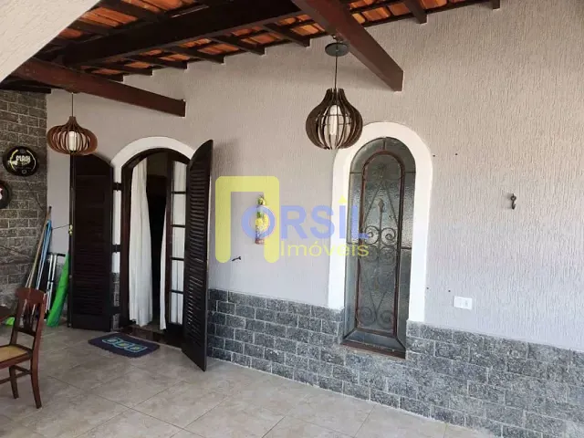 Sobrado com 230m² 3 quartos e 3 banheiros, à venda, no bairro Vila Suissa em Mogi das Cruzes