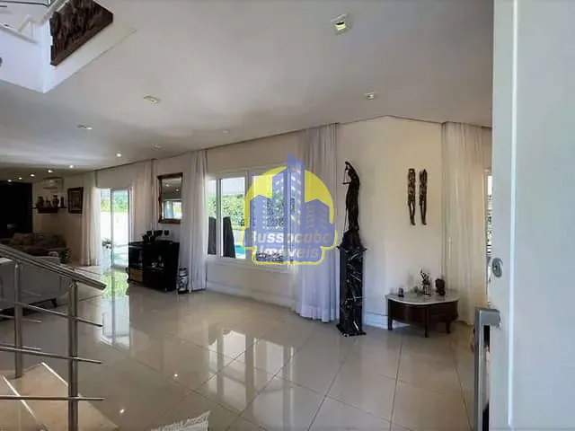 Sobrado com 502m² 4 quartos e 5 banheiros, à venda, no bairro São Paulo II em Cotia