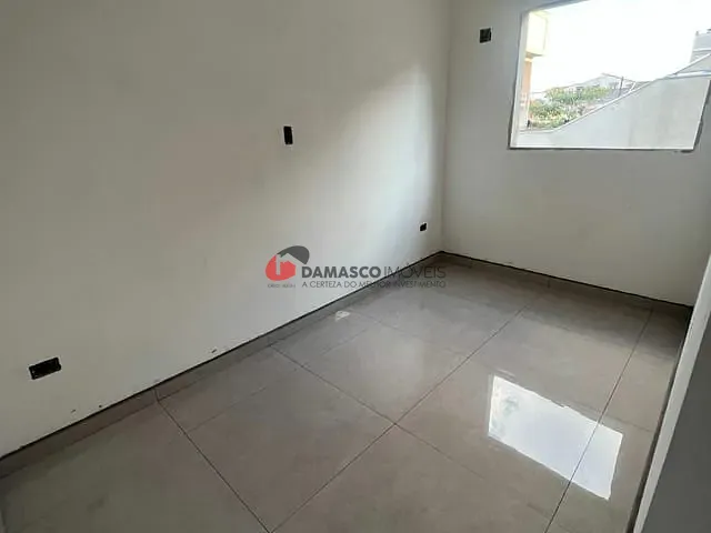 Sobrado com 126m² 3 quartos e 2 banheiros, à venda, no bairro Vila Metalúrgica em Santo André