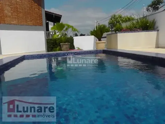 Sobrado com 530m² 3 quartos e 4 banheiros, à venda ou para alugar, no bairro Vila Oliveira em Mogi das Cruzes