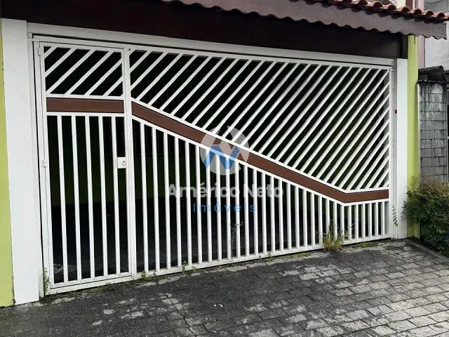 Sobrado 3 quartos e 2 banheiros, à venda, no bairro Vila Pires em Santo André