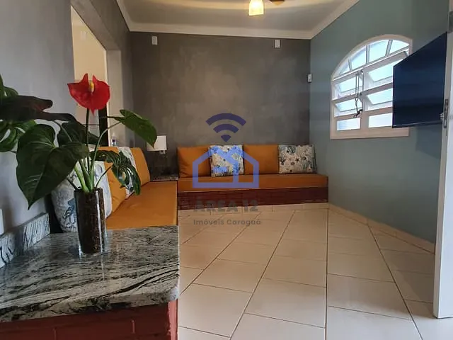 Sobrado com 300m² 2 quartos e 2 banheiros, à venda, no bairro Indaiá em Caraguatatuba