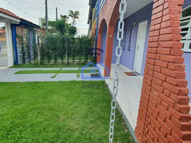 Sobrado com 300m² 2 quartos e 2 banheiros, à venda, no bairro Indaiá em Caraguatatuba