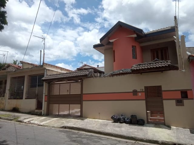 Foto do Sobrado - Sobrado com 4 dormitórios à venda, 196 m² por R$ 692.000,00 - Jardim Bela Vista - Jacareí/SP | RUSSI IMÓVEIS