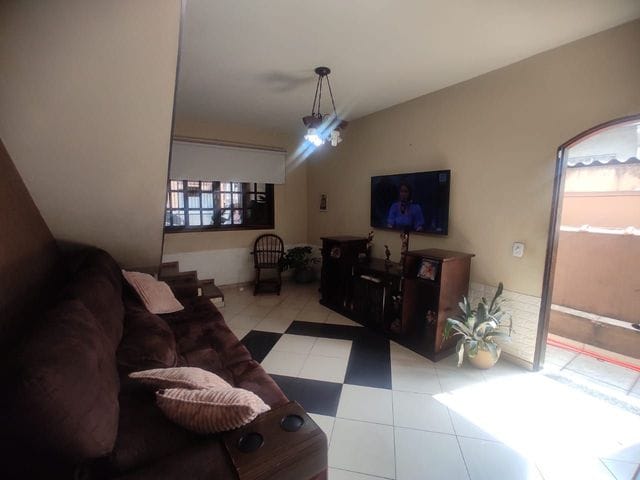 Foto do Sobrado - Sobrado com 3 dormitórios à venda, por R$ 550.000 - Vila Silviânia - Carapicuíba/SP | Collina Imóveis