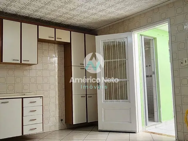 Sobrado 3 quartos e 2 banheiros, para alugar, no bairro Olímpico em São Caetano do Sul