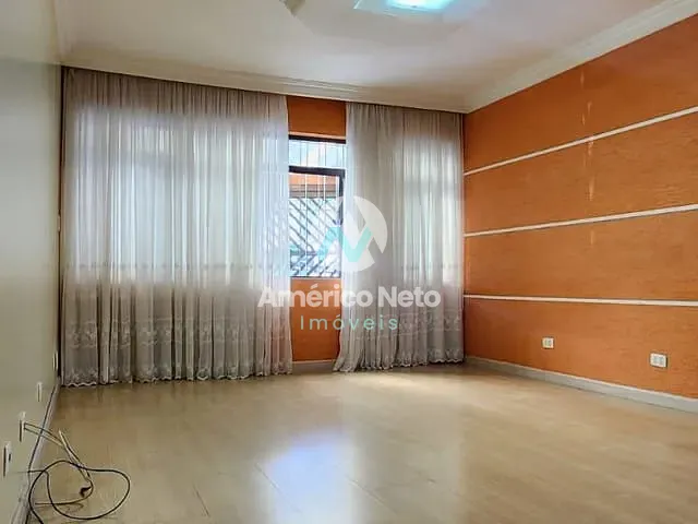 Sobrado 3 quartos e 2 banheiros, para alugar, no bairro Olímpico em São Caetano do Sul