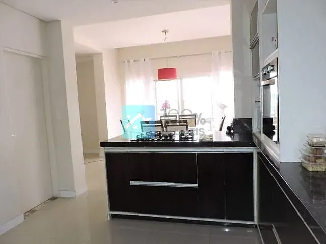 Sobrado com 570m² 4 quartos e 7 banheiros, à venda, no bairro Condomínio Residencial Mirante do Vale em Jacareí