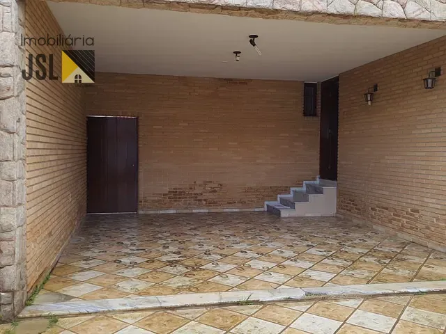 Sobrado com 260m² 3 quartos e 2 banheiros, à venda, no bairro Vila Antônio Augusto Luiz em Caçapava