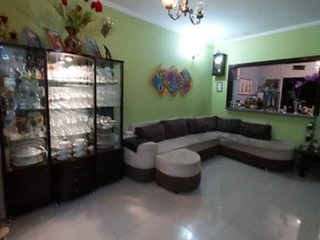 Foto do Sobrado - Sobrado com 2 dormitórios à venda, 152 m² por R$ 450.000,00 - Jardim Santa Maria - Jacareí/SP | RUSSI IMÓVEIS