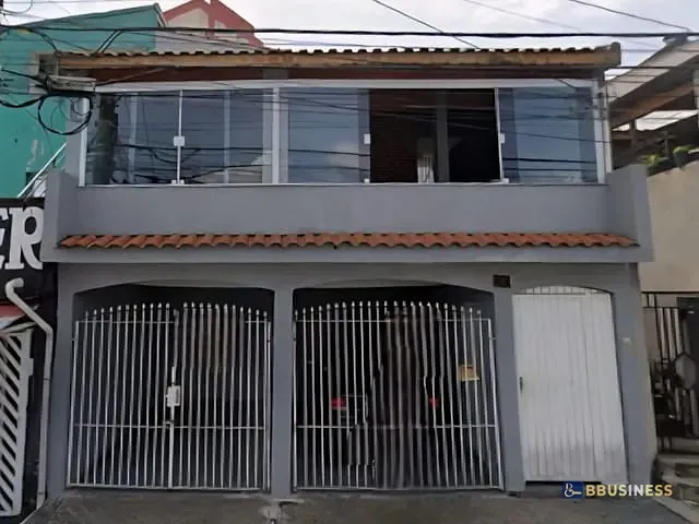 Sobrado com 163m² 2 quartos e 2 banheiros, à venda, no bairro Vila Palmares em Santo André