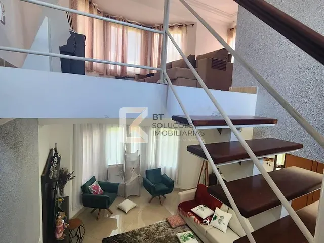 Sobrado com 300m² 3 quartos e 2 banheiros, à venda, no bairro Jardim Portal de Itaici em Indaiatuba