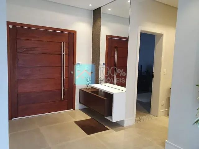 Sobrado com 670m² 4 quartos e 6 banheiros, à venda ou para alugar, no bairro Jaguary em São José dos Campos