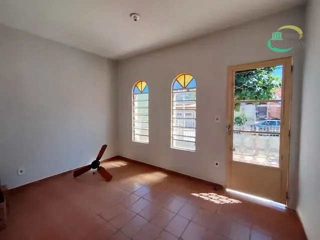 Sobrado com 250m² 3 quartos e 1 banheiro, à venda, no bairro Jardim Florence em Campinas