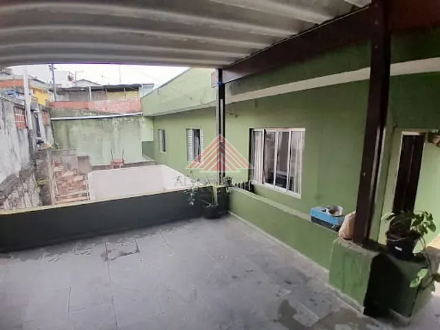 Sobrado com 259m² 5 quartos e 2 banheiros, à venda, no bairro Jardim Santa Lídia em Mauá