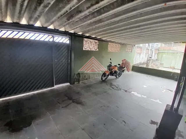 Sobrado com 259m² 5 quartos e 2 banheiros, à venda, no bairro Jardim Santa Lídia em Mauá