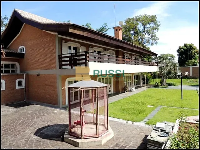 Sobrado com 3240m² 4 quartos e 9 banheiros, à venda, no bairro Bosque dos Eucaliptos em São José dos Campos