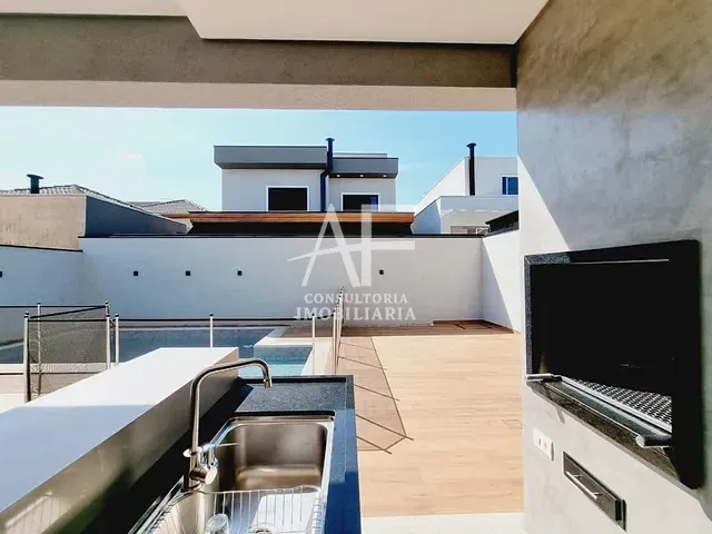 Sobrado com 300m² 3 quartos e 4 banheiros, à venda, no bairro Condomínio Ouro Ville em Taubaté