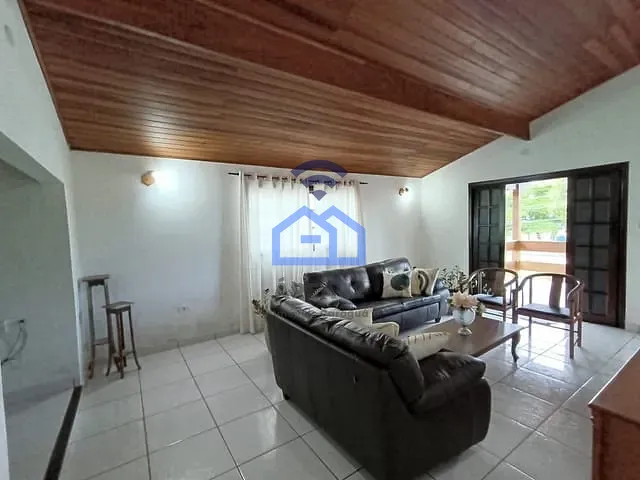 Sobrado com 800m² 6 quartos e 6 banheiros, à venda, no bairro Porto Novo em Caraguatatuba